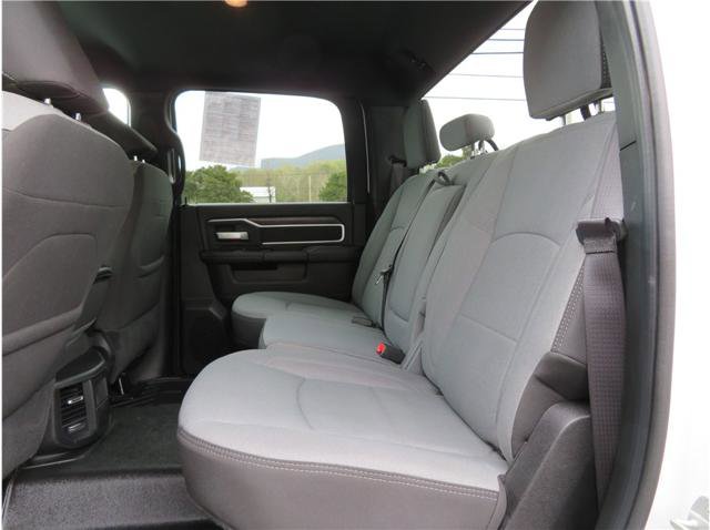 Used 2024 RAM 2500 Big Horn AWD/4WD image 5