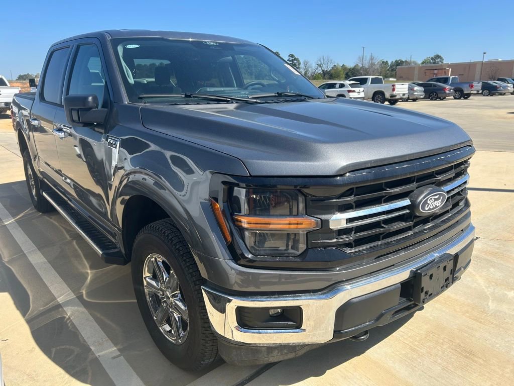 Used 2025 Ford F150 XLT w/ Equipment Group 301A Standard image 13