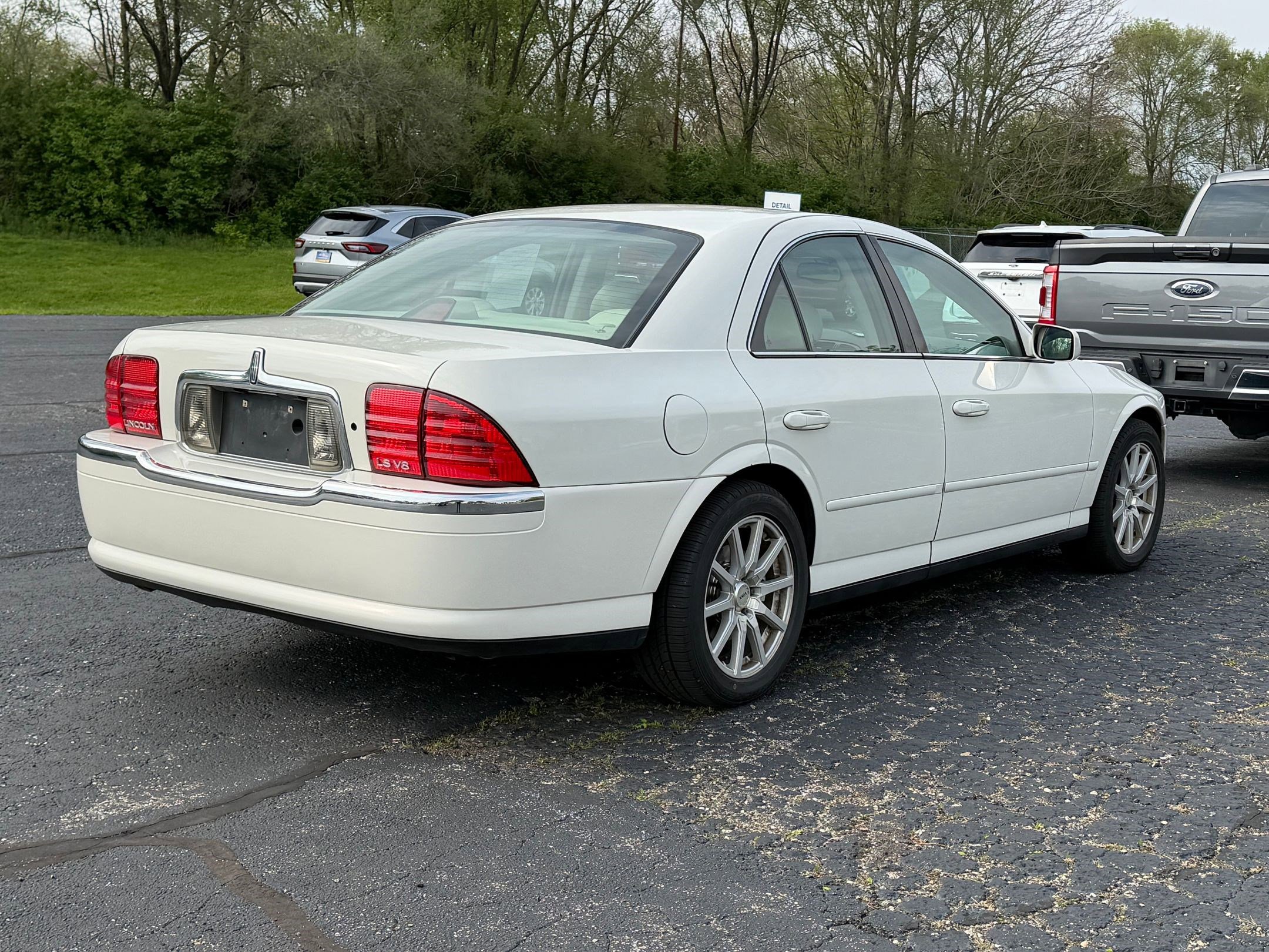Used 2002 Lincoln LS RWD image 7