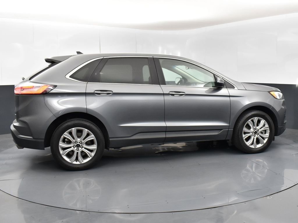 Used 2024 Ford Edge Titanium image 8