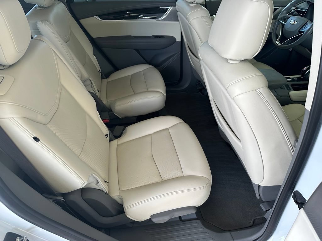 Used 2021 Cadillac XT6 Premium Luxury AWD/4WD image 34