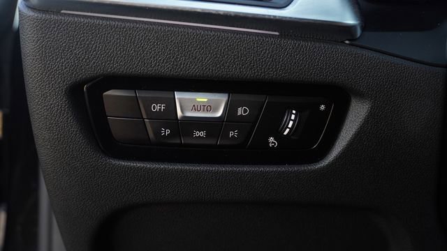 Used 2022 BMW 430i Convertible image 16