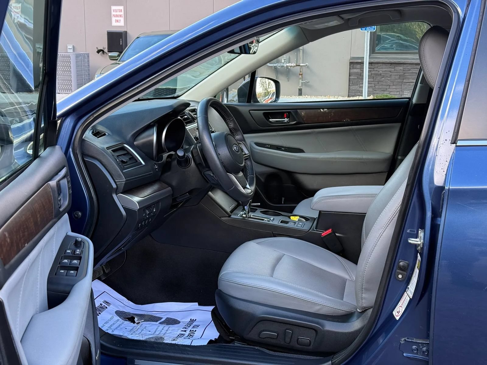 Used 2019 Subaru Outback 3.6R Limited w/ Popular Package #2 AWD/4WD image 9