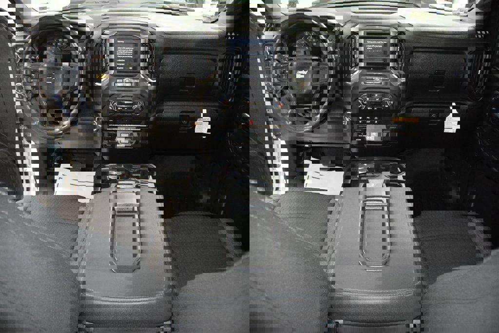 Used 2025 Chevrolet Silverado 3500 W/T w/ WT/CX Safety Package image 23