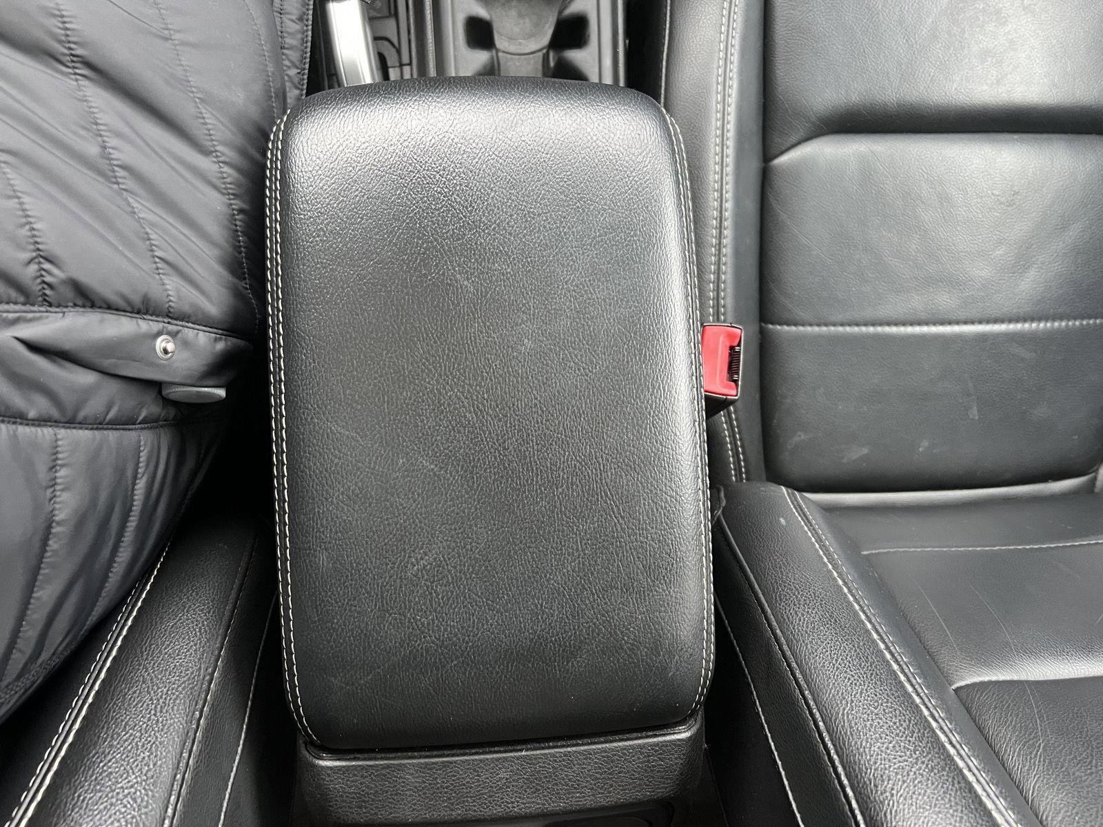 Used 2019 Jeep Wrangler Unlimited Sahara image 23