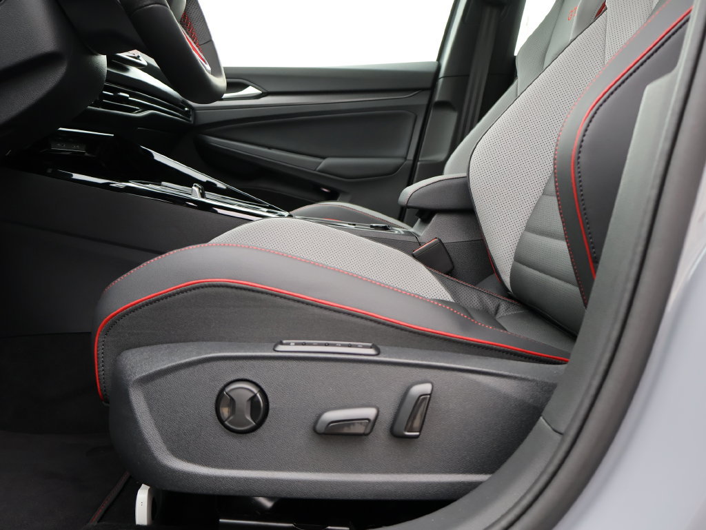 New 2026 Volkswagen GTI Autobahn FWD image 11