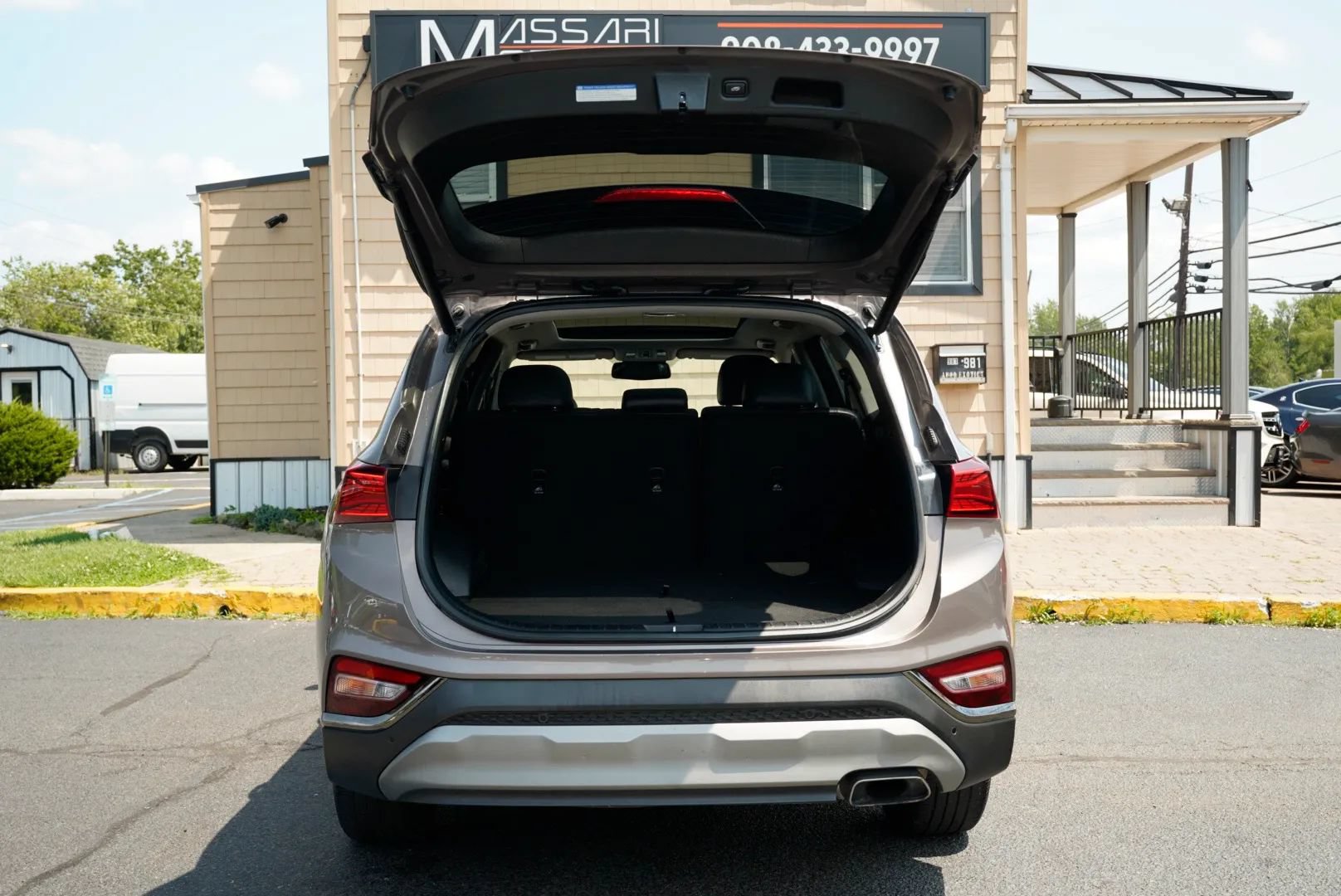 Used 2020 Hyundai Santa Fe Limited AWD/4WD image 32