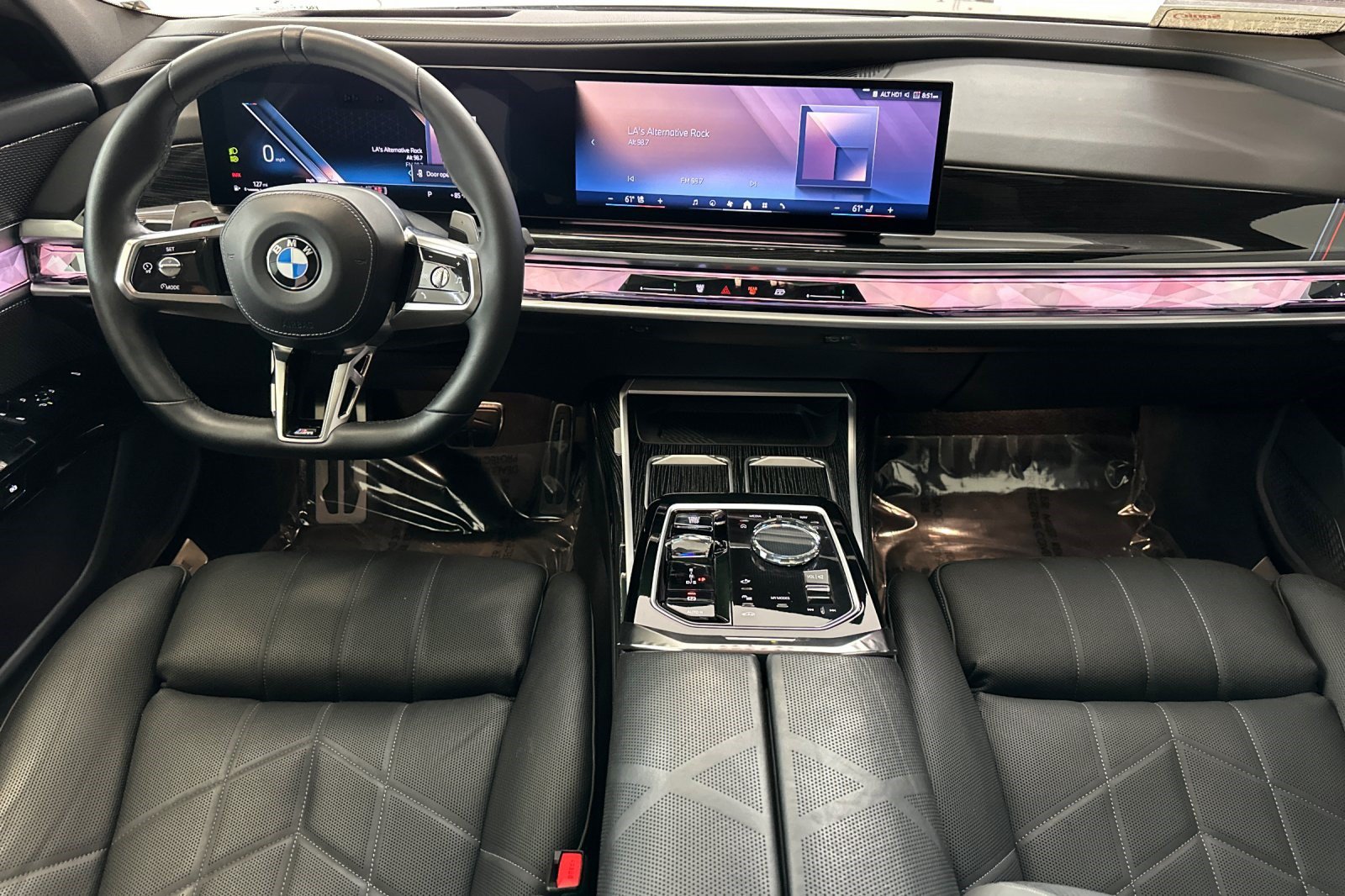 Certified 2023 BMW 740i RWD image 15