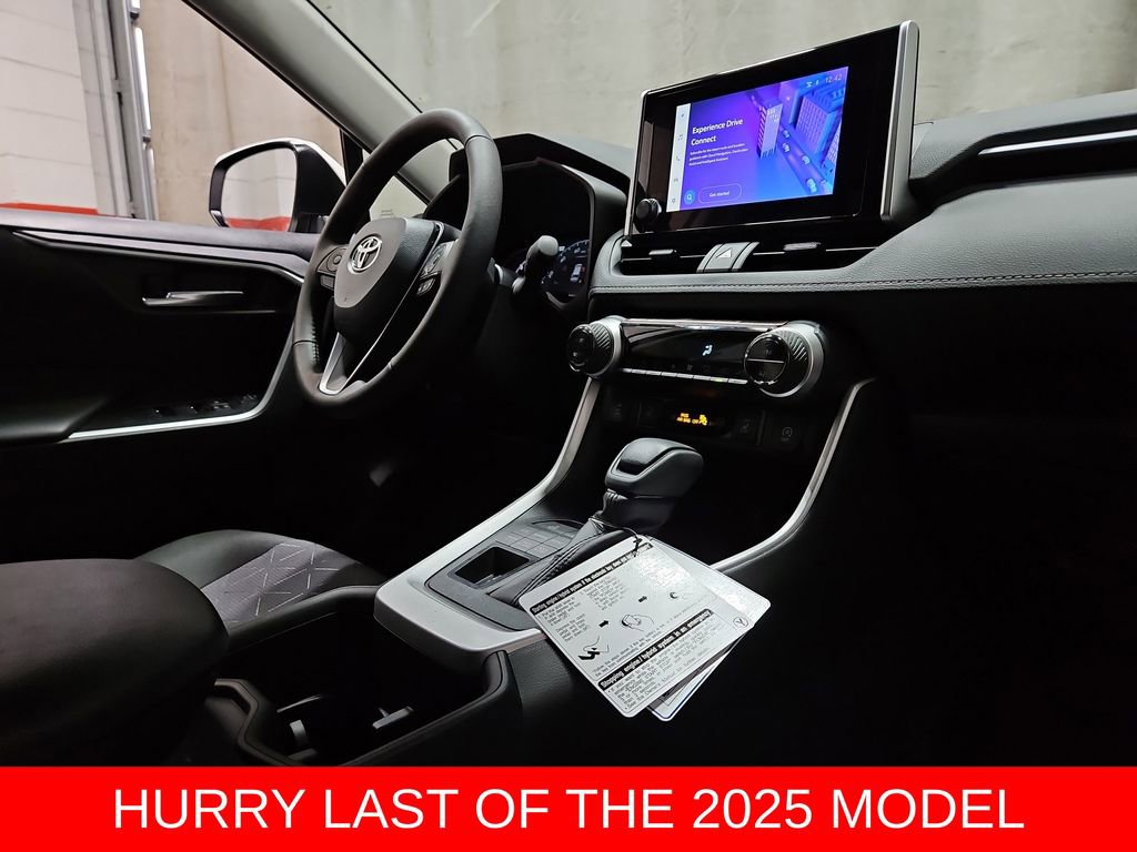 New 2025 Toyota RAV4 XLE image 27
