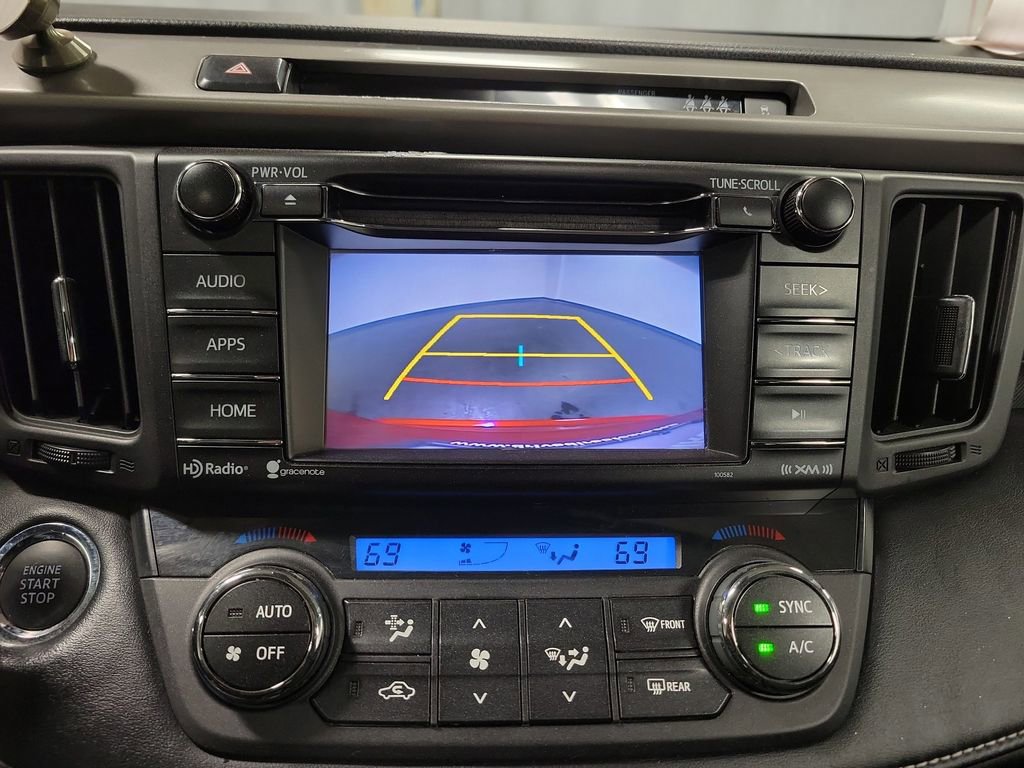 Used 2018 Toyota RAV4 XLE image 19