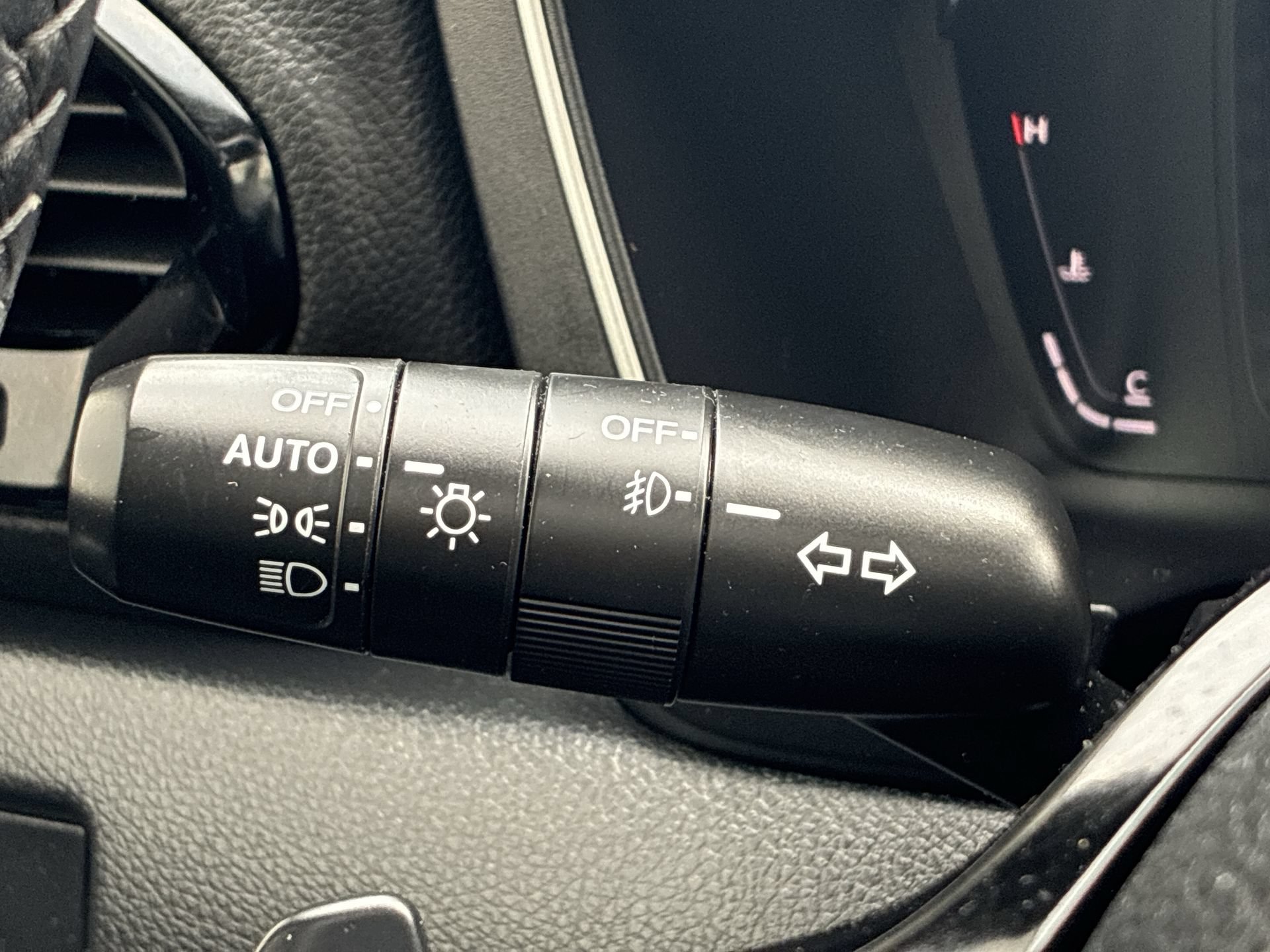 Certified 2025 Honda Pilot Elite image 29