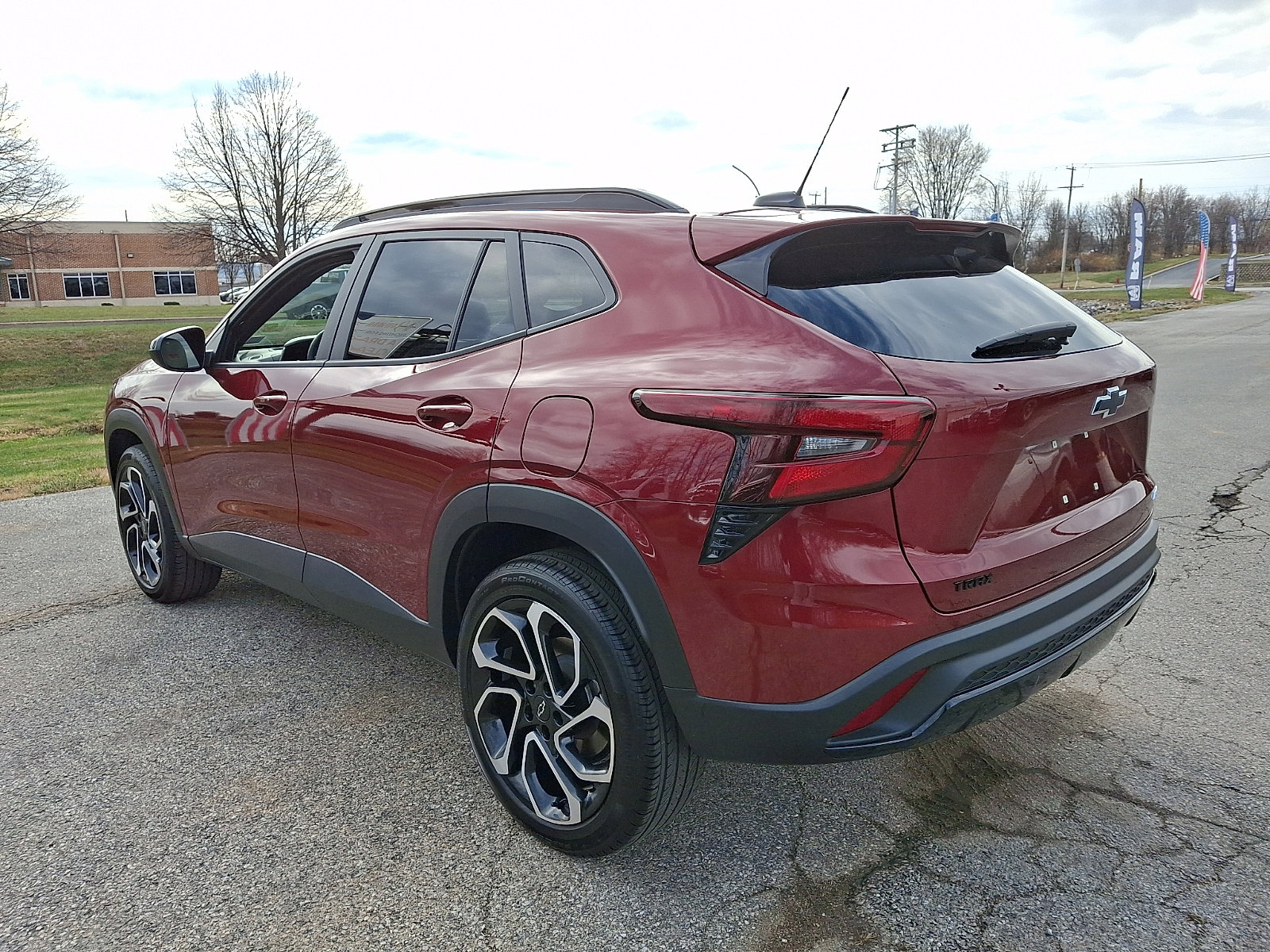 Used 2024 Chevrolet Trax RS w/ Sunroof Package image 6