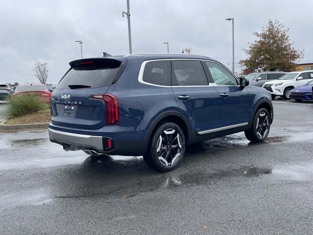 New 2025 Kia Telluride S image 8