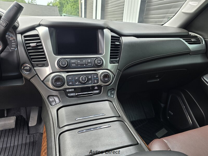Used 2019 Chevrolet Suburban Premier w/ Premier Plus Edition AWD/4WD image 36