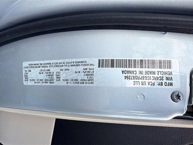 Used 2023 Chrysler Voyager LX FWD image 31