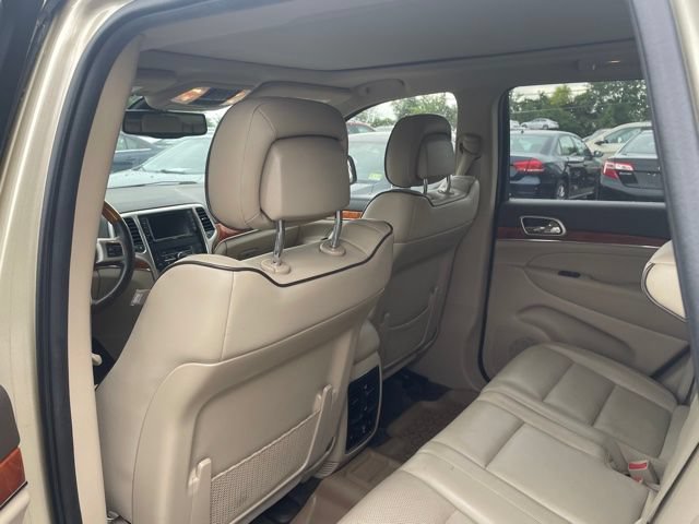 Used 2011 Jeep Grand Cherokee Overland AWD/4WD image 14