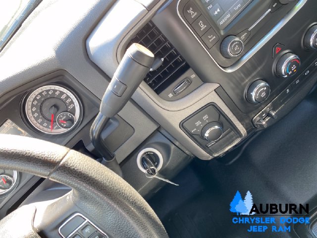Used 2015 RAM 2500 Tradesman w/ Chrome Appearance Group AWD/4WD image 14