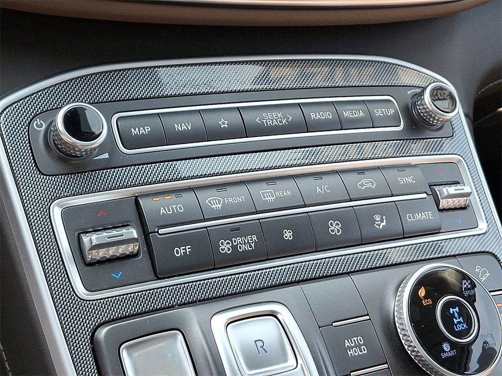 Used 2022 Hyundai Santa Fe Limited image 17