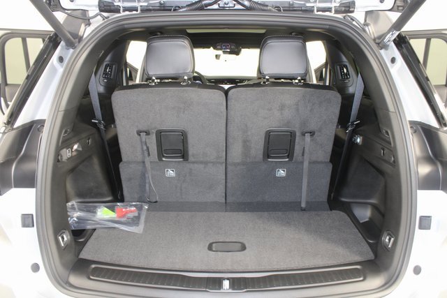 New 2025 Jeep Grand Cherokee L Limited w/ Trailer Tow Package image 21