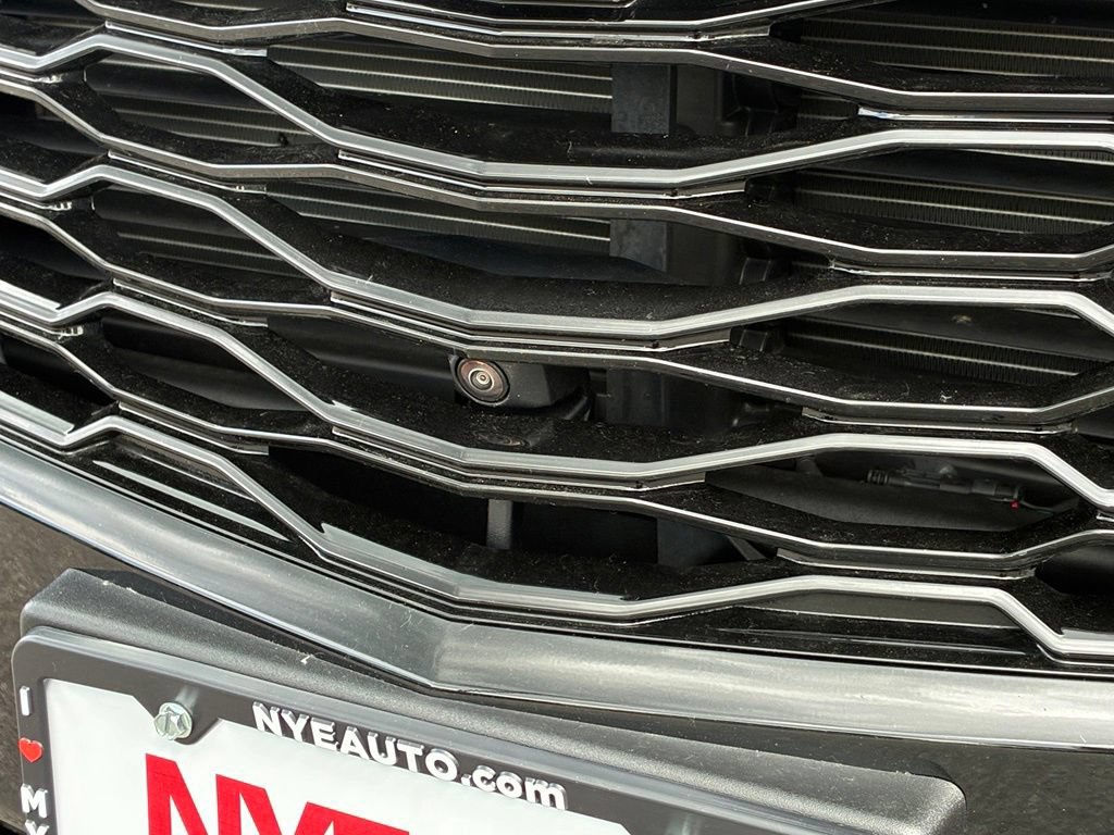 Used 2023 Chevrolet Equinox Premier AWD/4WD image 51