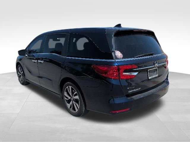 Used 2023 Honda Odyssey Touring image 5