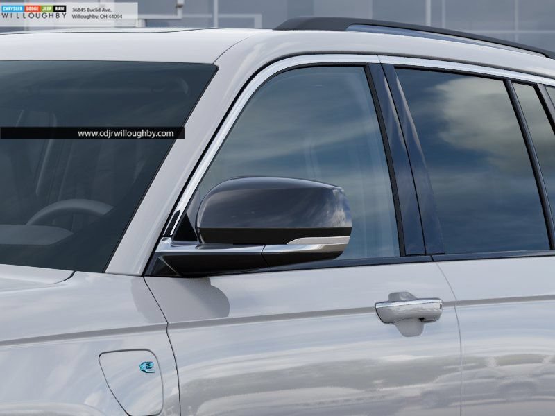 New 2025 Jeep Grand Cherokee Limited 4xe AWD/4WD image 12