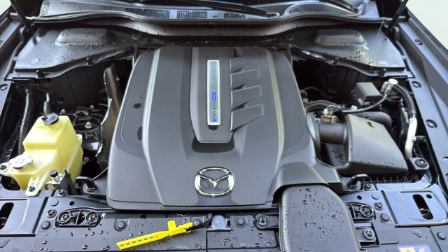 Used 2025 MAZDA CX-70 Plug-In Hybrid w/ Premium Plus AWD/4WD image 30