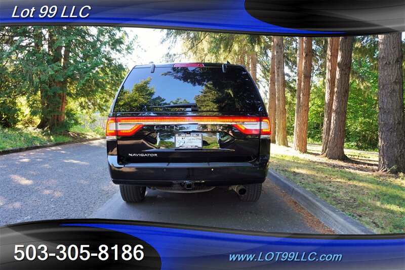Used 2017 Lincoln Navigator Select AWD/4WD image 10