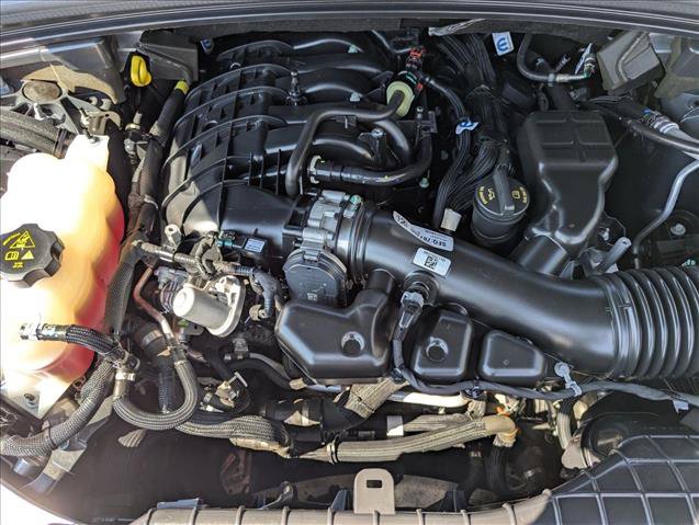 Used 2023 Jeep Grand Cherokee Laredo AWD/4WD image 23