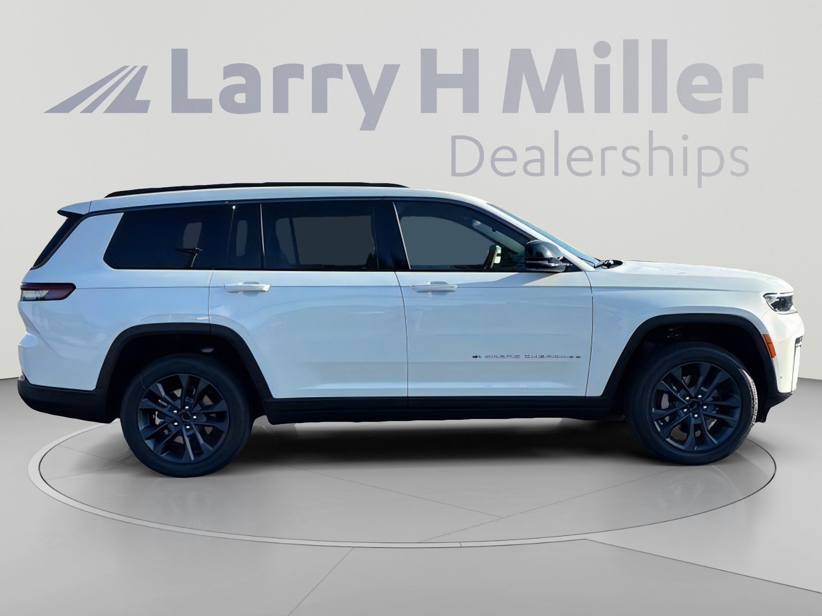 New 2026 Jeep Grand Cherokee L Limited AWD/4WD image 7