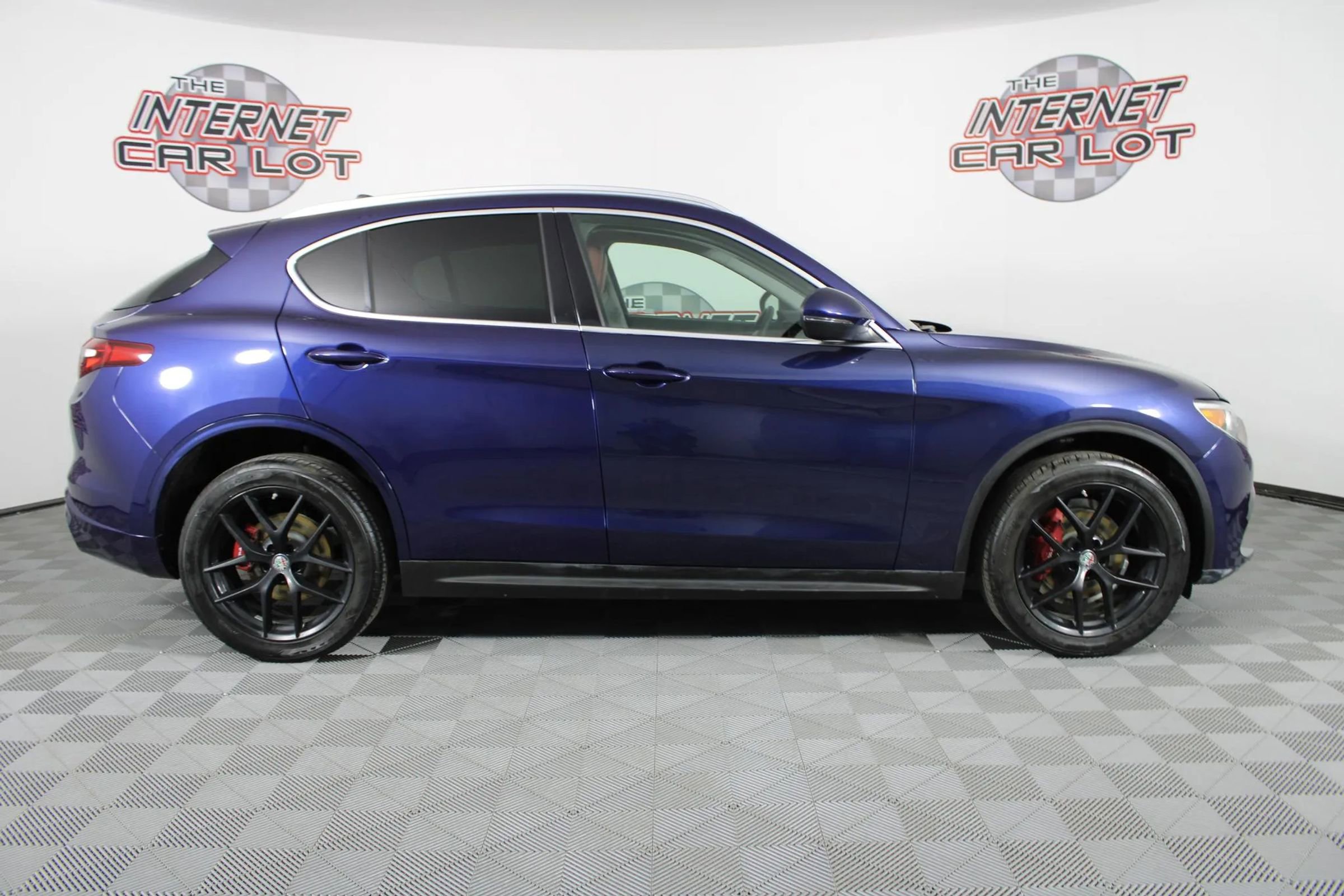 Used 2019 Alfa Romeo Stelvio Ti image 8