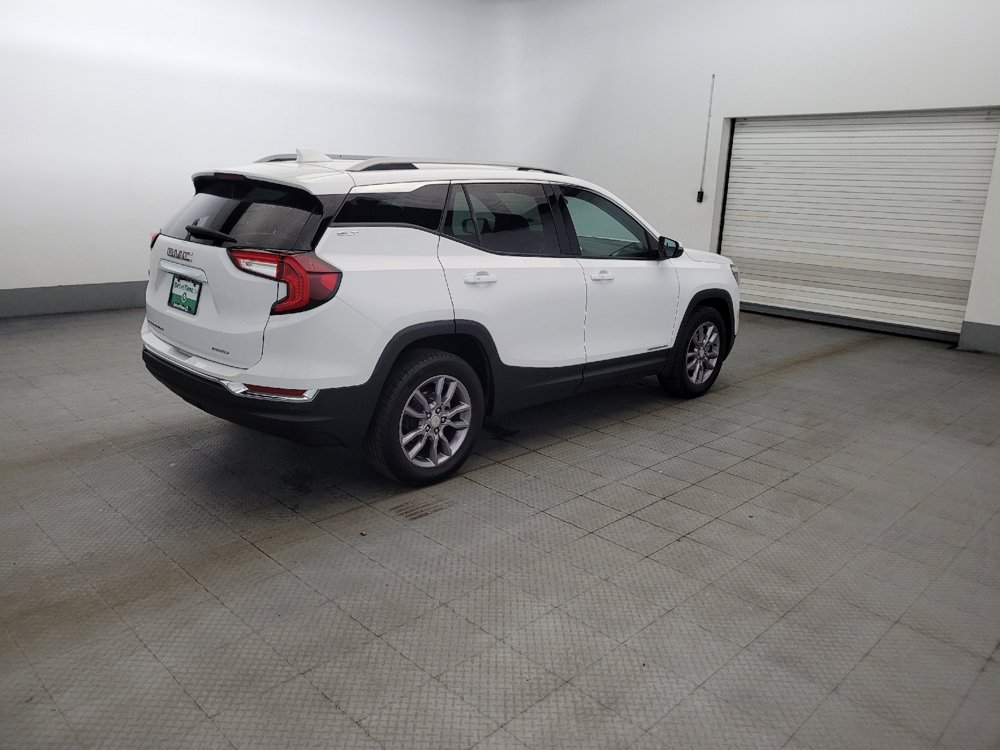 Used 2023 GMC Terrain SLT w/ Tech Package AWD/4WD image 10