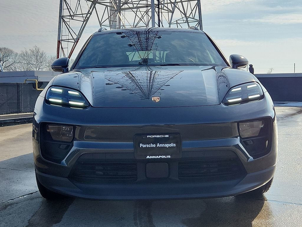 Certified 2025 Porsche Macan 4S Electric image 8