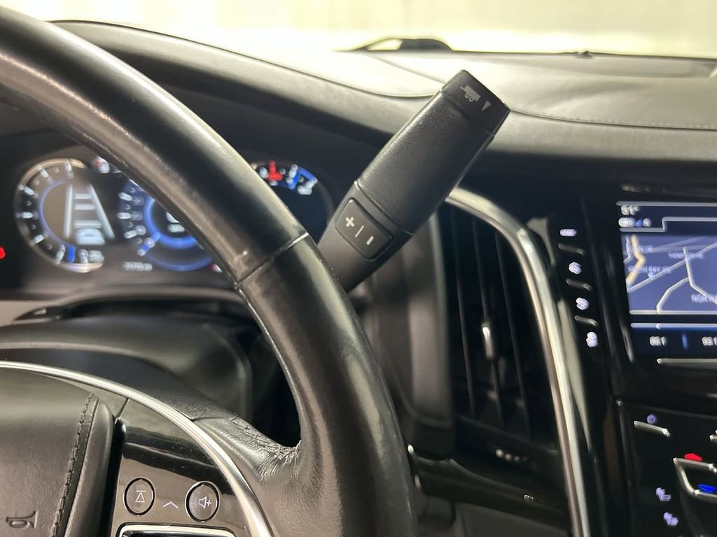 Used 2020 Cadillac Escalade Platinum AWD/4WD image 17