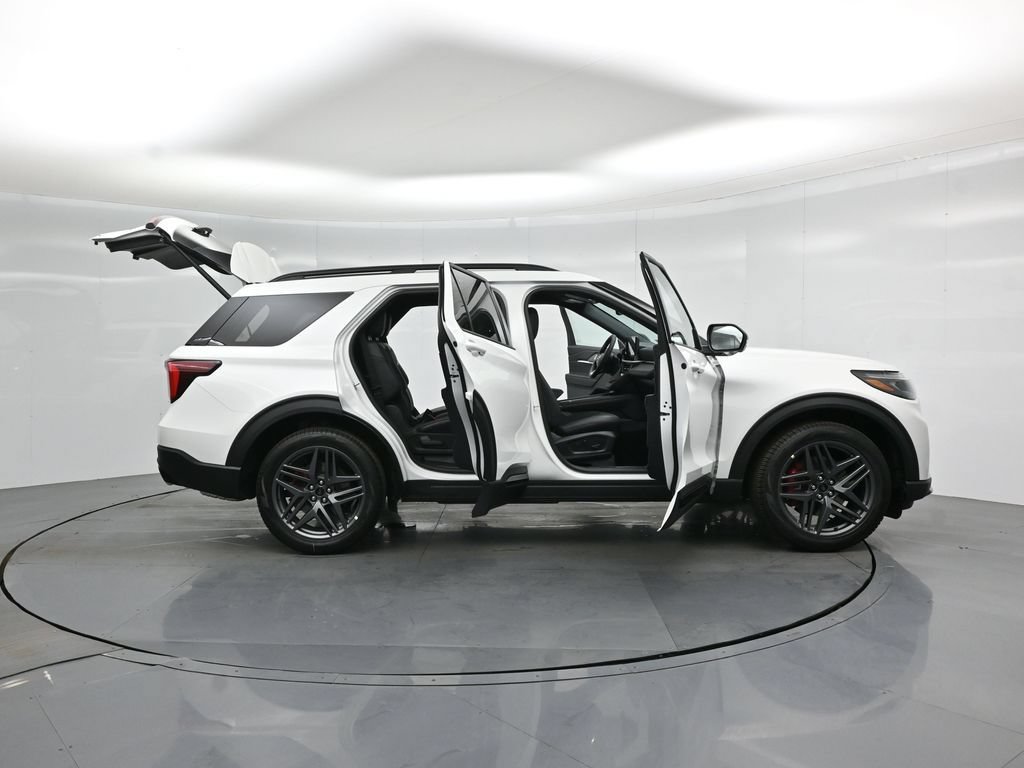 New 2026 Ford Explorer ST w/ Sun And Sound Package AWD/4WD image 4