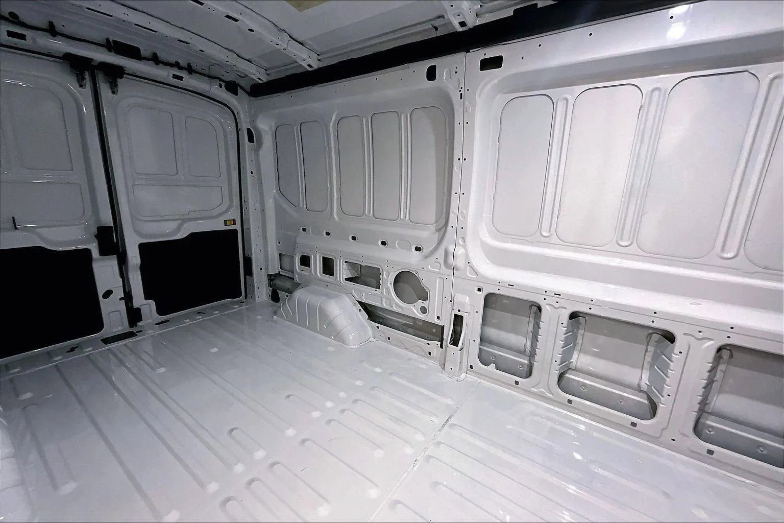 New 2026 Ford Transit 250 148 Medium Roof image 26