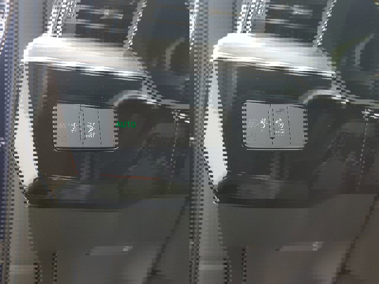 Certified 2021 Audi e-tron Premium w/ Convenience Plus Package image 14