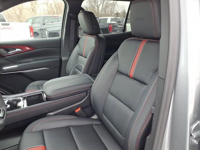 New 2026 Chevrolet Traverse RS w/ LPO, Floor Liner Package image 20