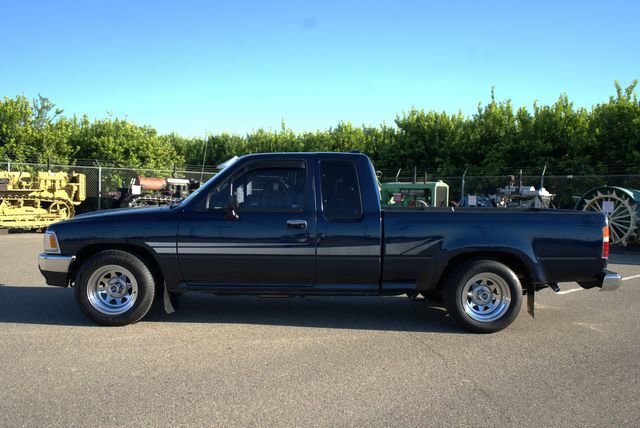 Used 1994 Toyota Pickup DX image 18