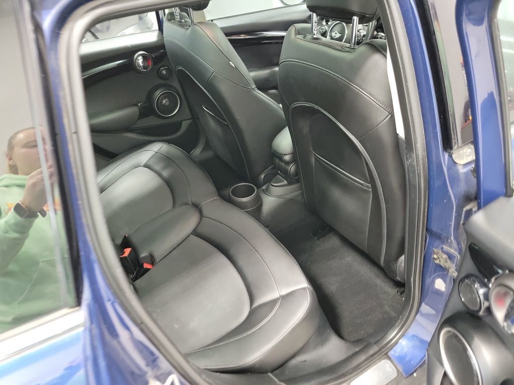 Used 2015 MINI Cooper S image 16