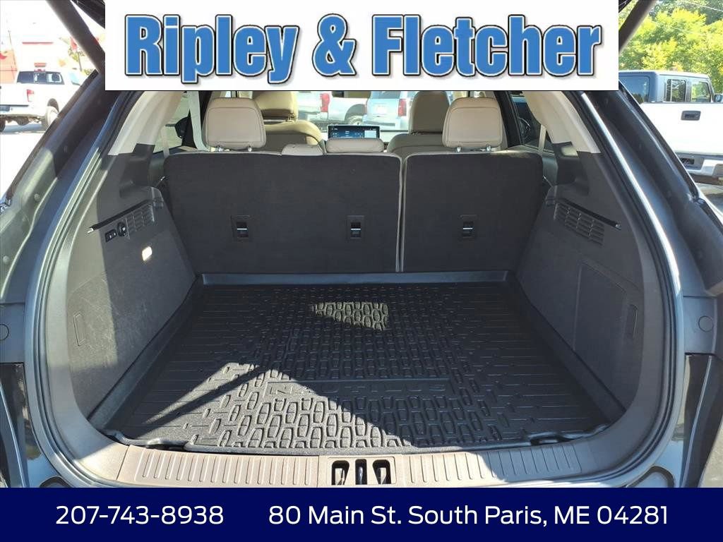 Used 2021 Lincoln Nautilus Reserve image 11