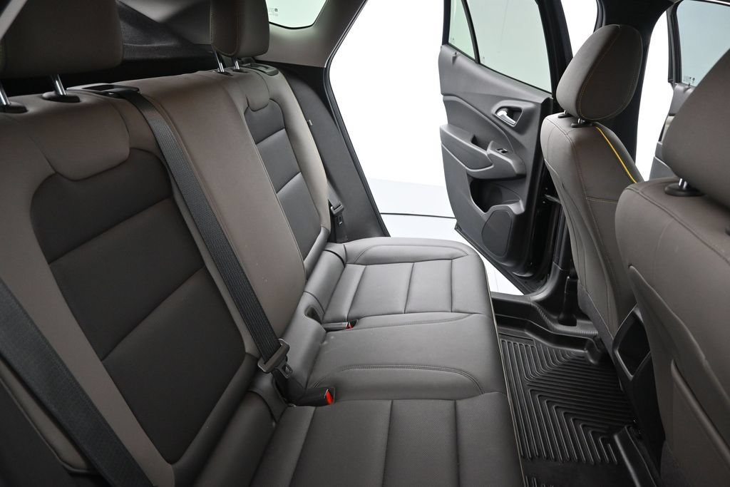Used 2024 Chevrolet Trax ACTIV w/ Sunroof Package FWD image 14