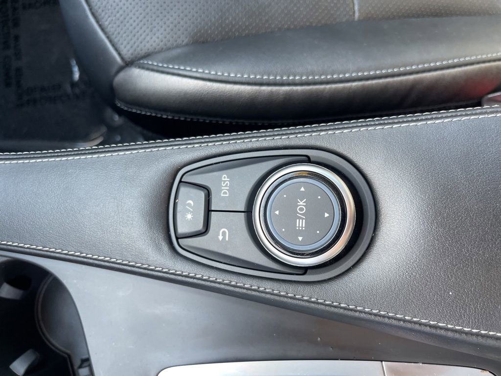 Used 2023 INFINITI QX50 Luxe image 24
