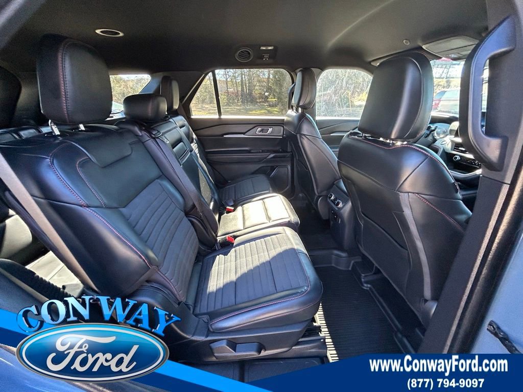 Used 2025 Ford Explorer ST-Line image 23