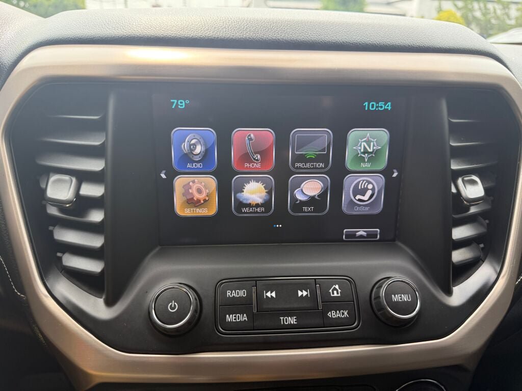 Used 2018 GMC Acadia Denali w/ Technology Package AWD/4WD image 17