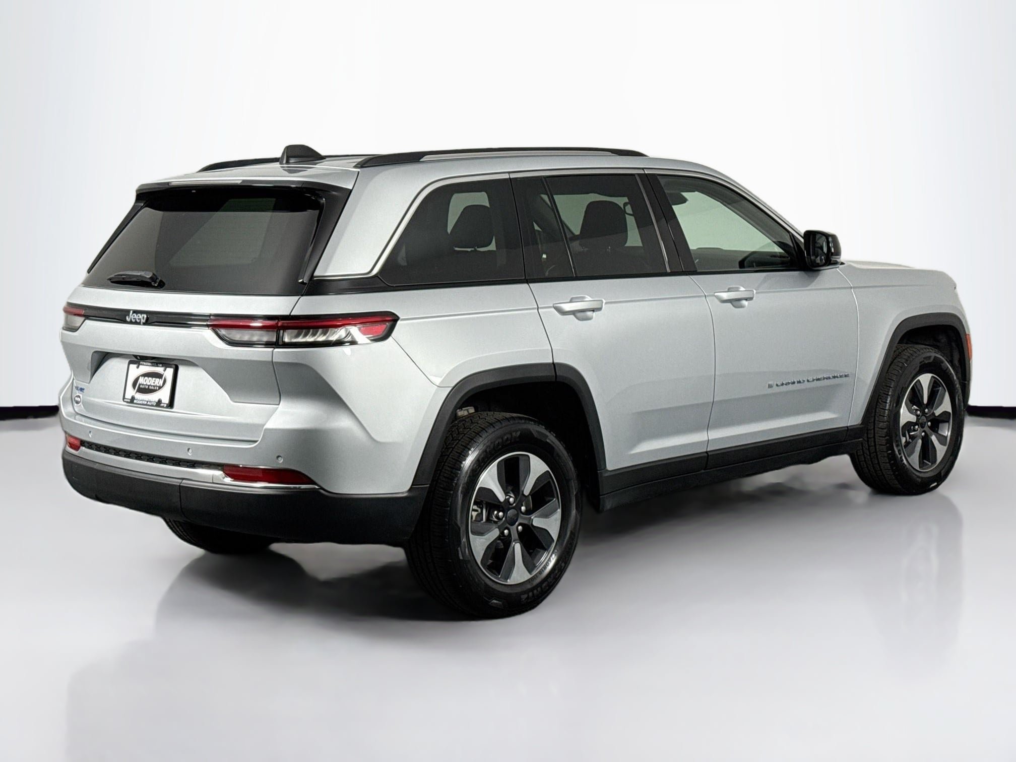 Used 2022 Jeep Grand Cherokee Limited 4xe AWD/4WD image 15