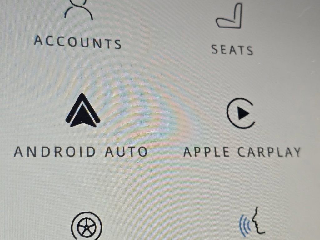 Used 2025 Jaguar F-PACE R-Dynamic S image 8