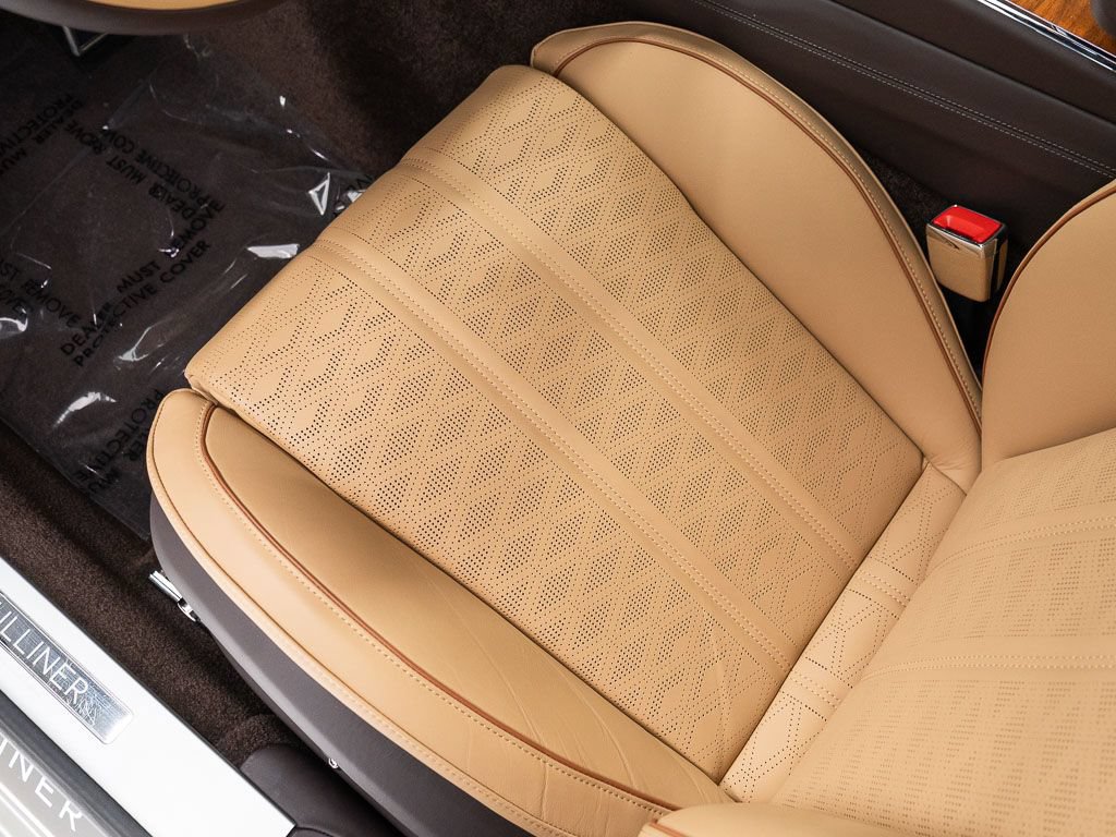 Used 2025 Bentley Flying Spur Plug-In Hybrid AWD/4WD image 19