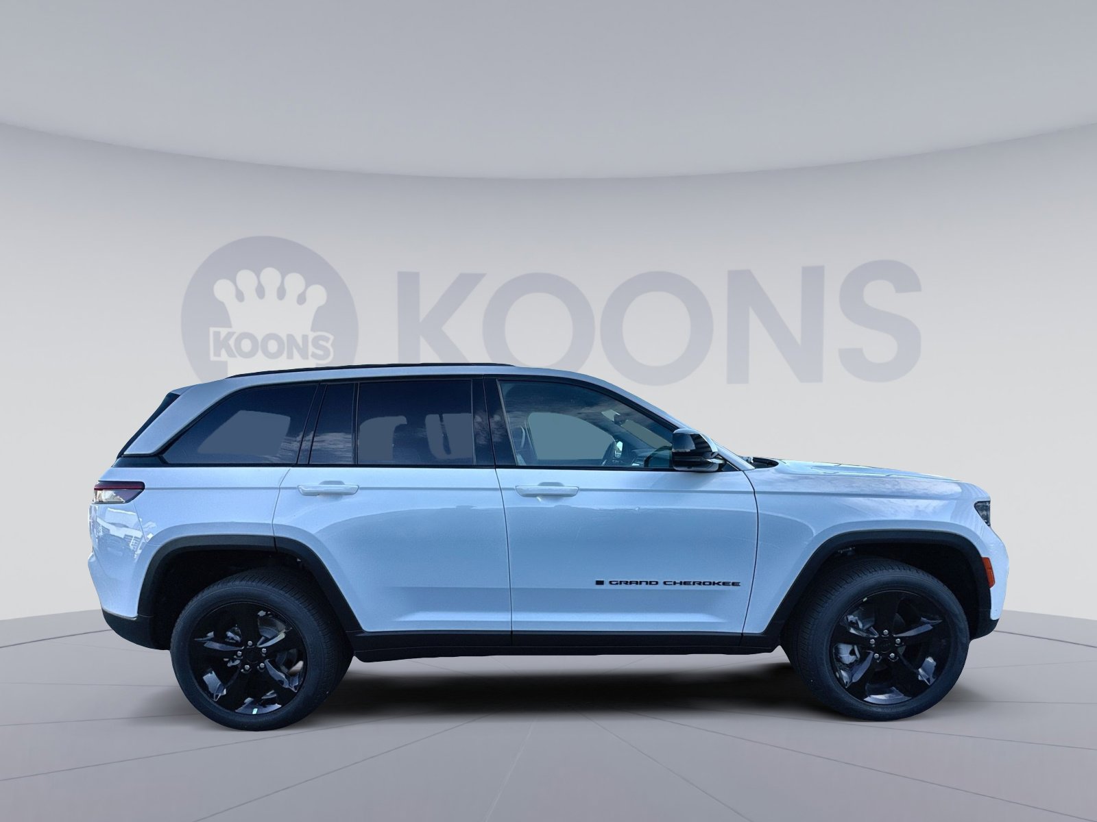 New 2025 Jeep Grand Cherokee Limited w/ Luxury Tech Group II image 8