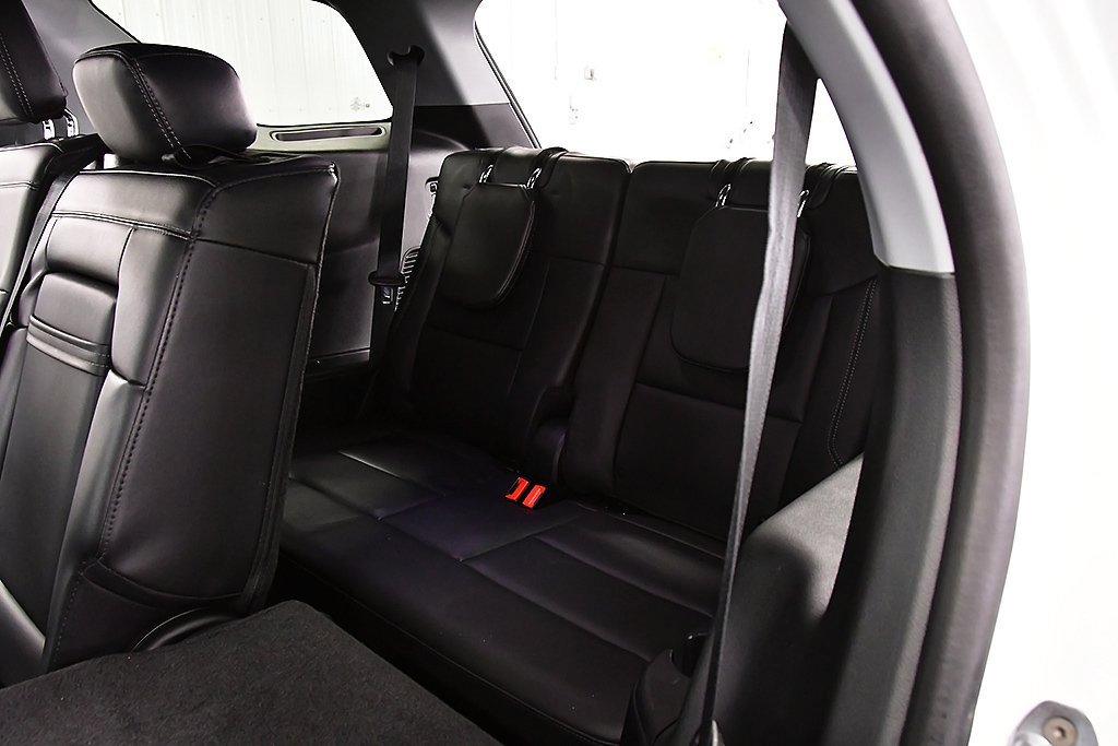 Used 2023 Ford Explorer XLT w/ Equipment Group 202A image 32